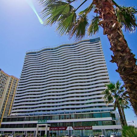 Sky Inn バトゥーミ エクステリア 写真