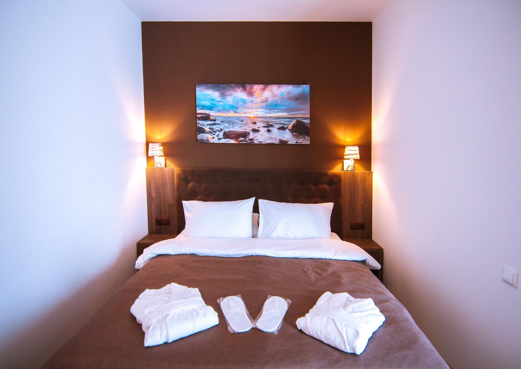 Sky Inn バトゥーミ エクステリア 写真