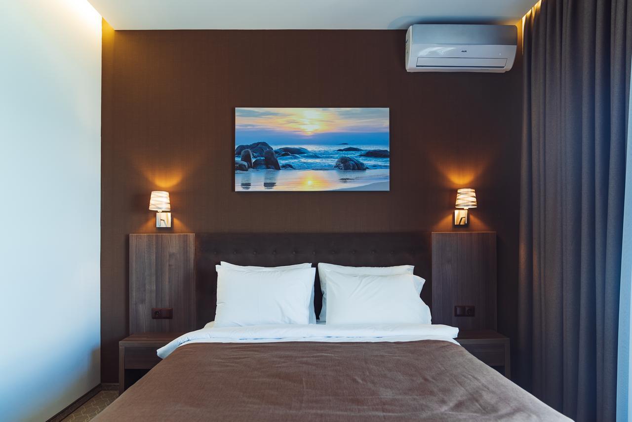 Sky Inn バトゥーミ エクステリア 写真